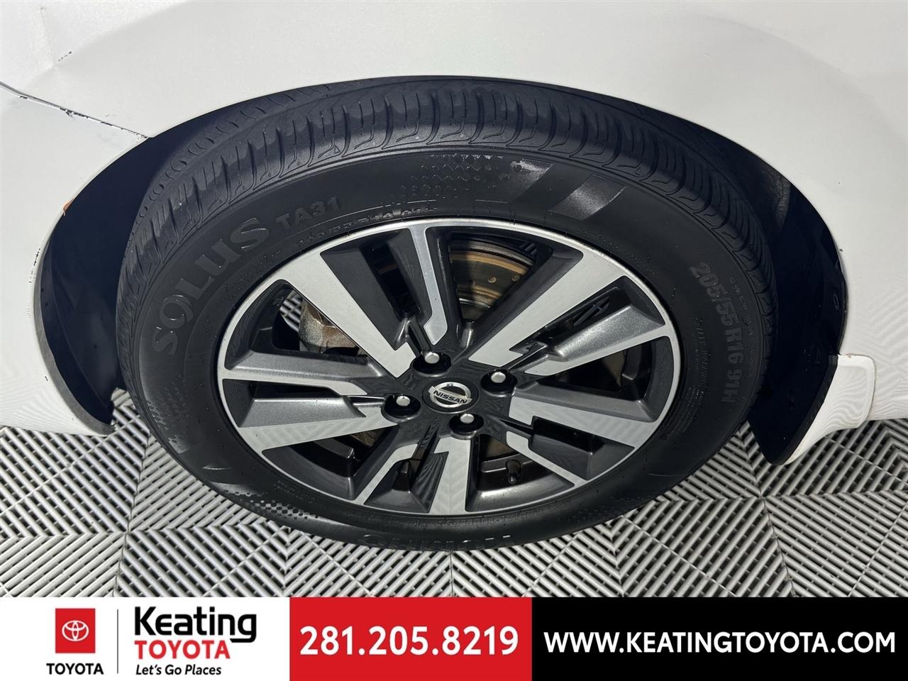 Nissan Versa SV 2021