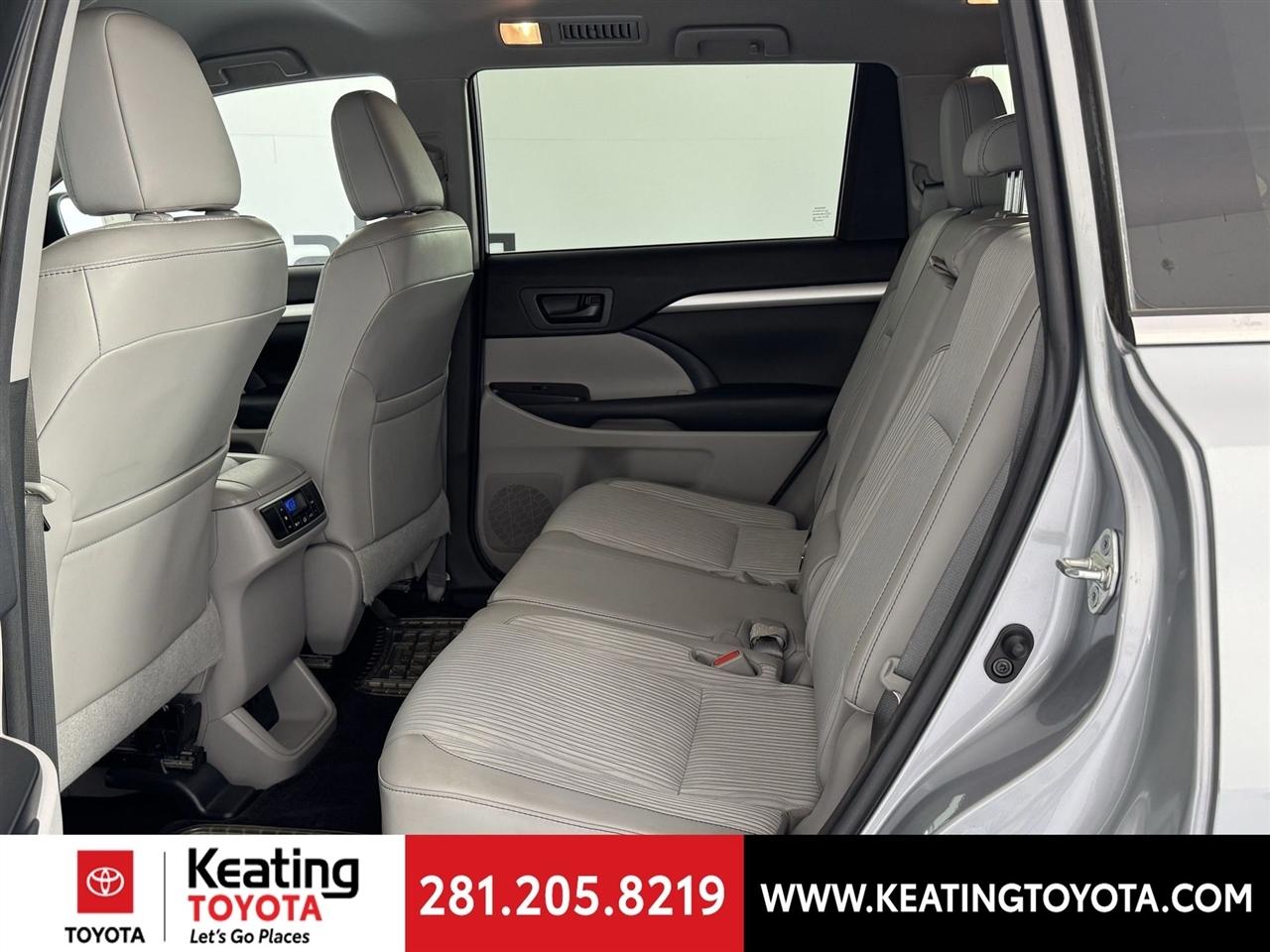 Toyota Highlander LE FWD V6 2016