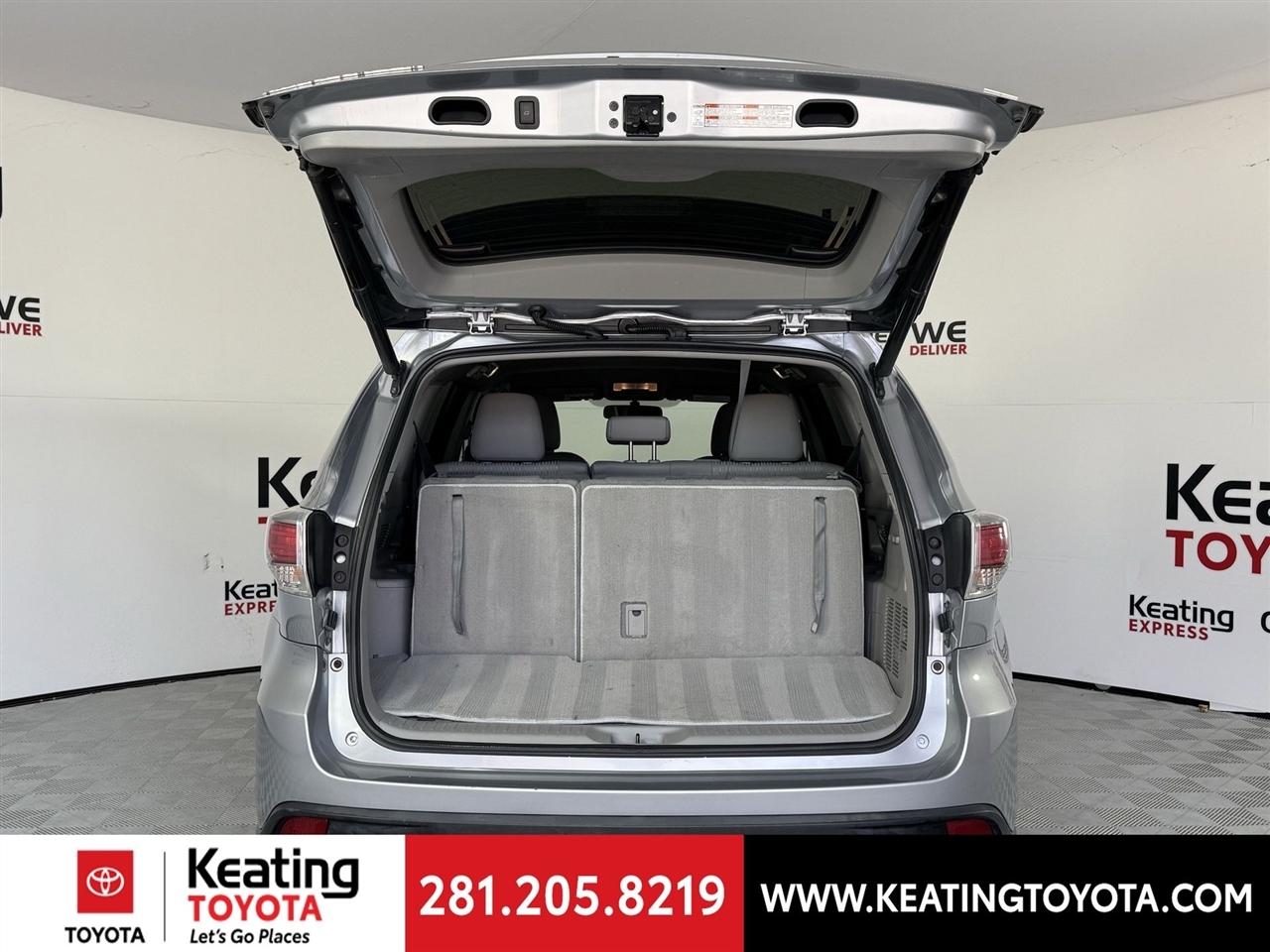 Toyota Highlander LE FWD V6 2016