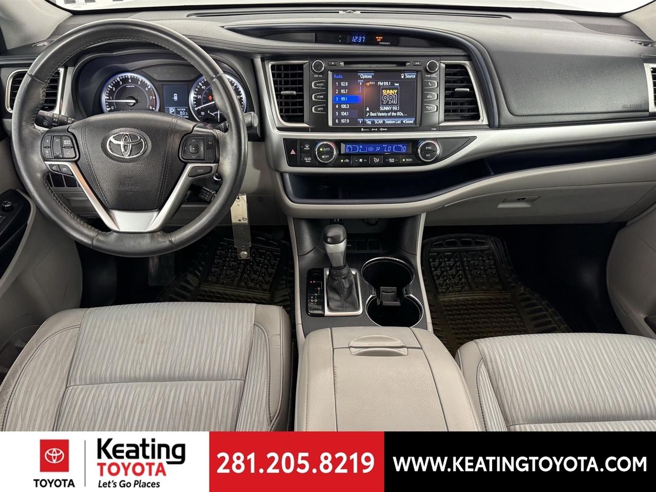 Toyota Highlander LE FWD V6 2016