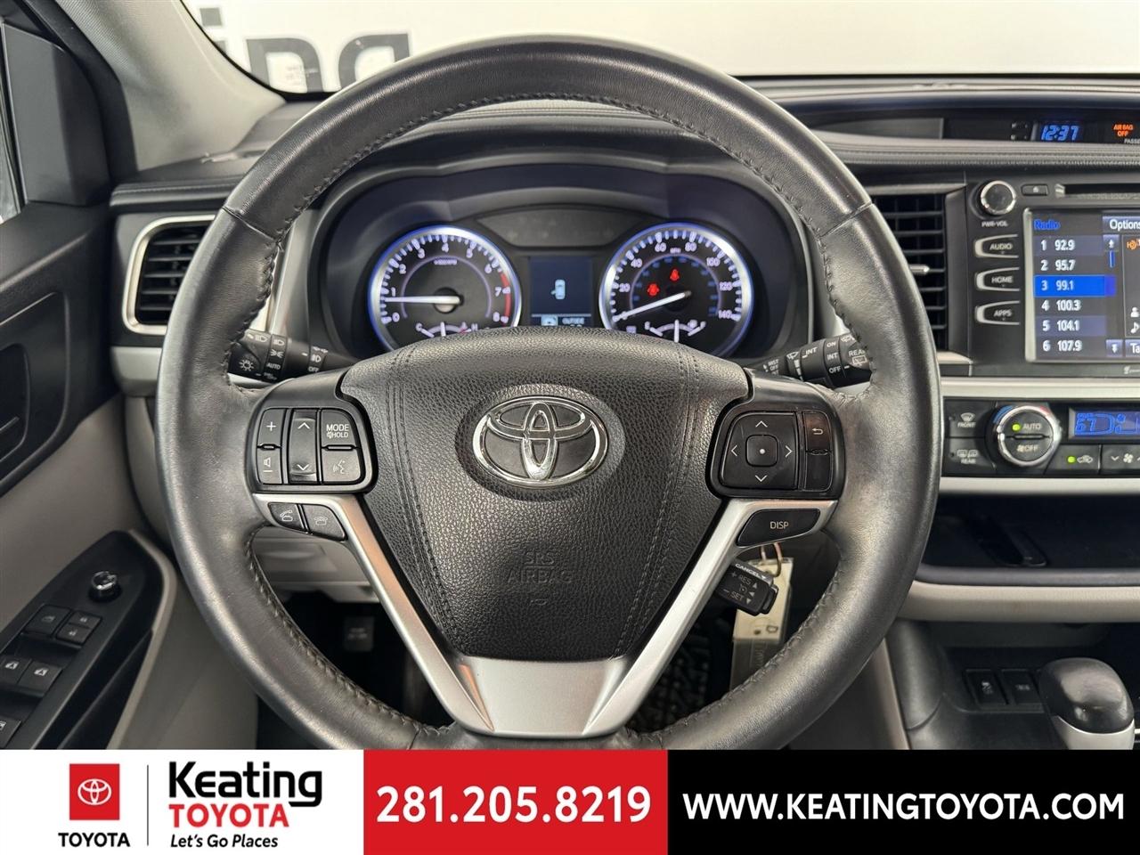 Toyota Highlander LE FWD V6 2016