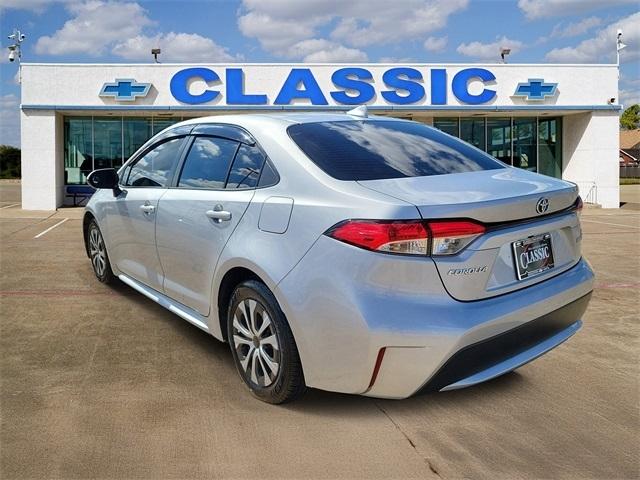 Toyota Corolla LE Hybrid 2022