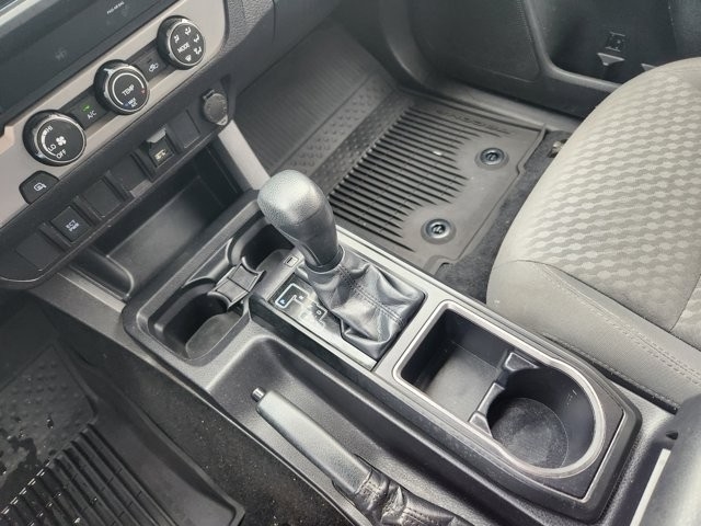 Toyota Tacoma SR5 Double Cab I4 2WD 2022