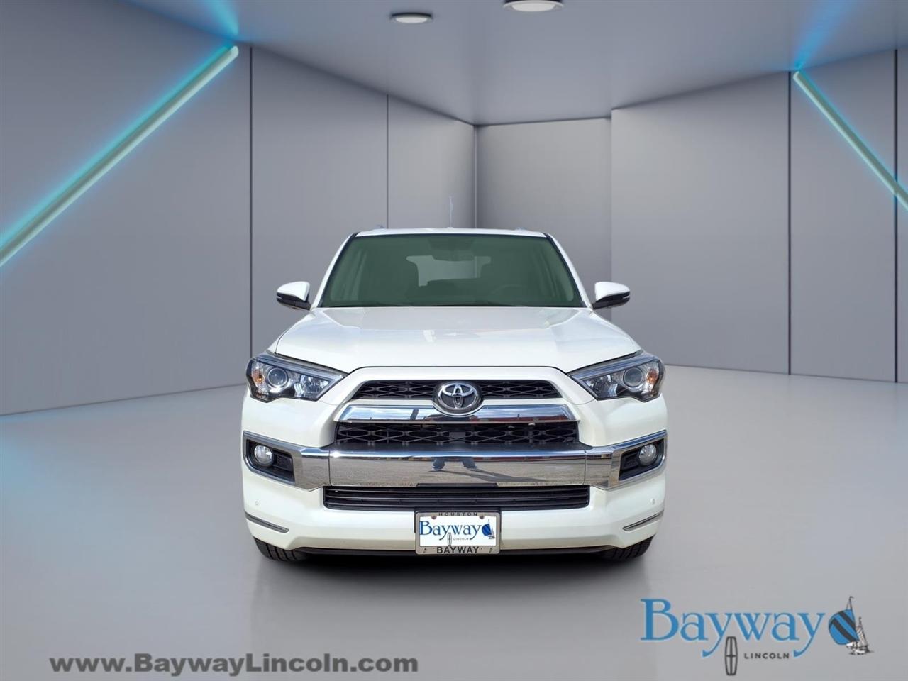 Toyota 4Runner SR5 2WD 2018