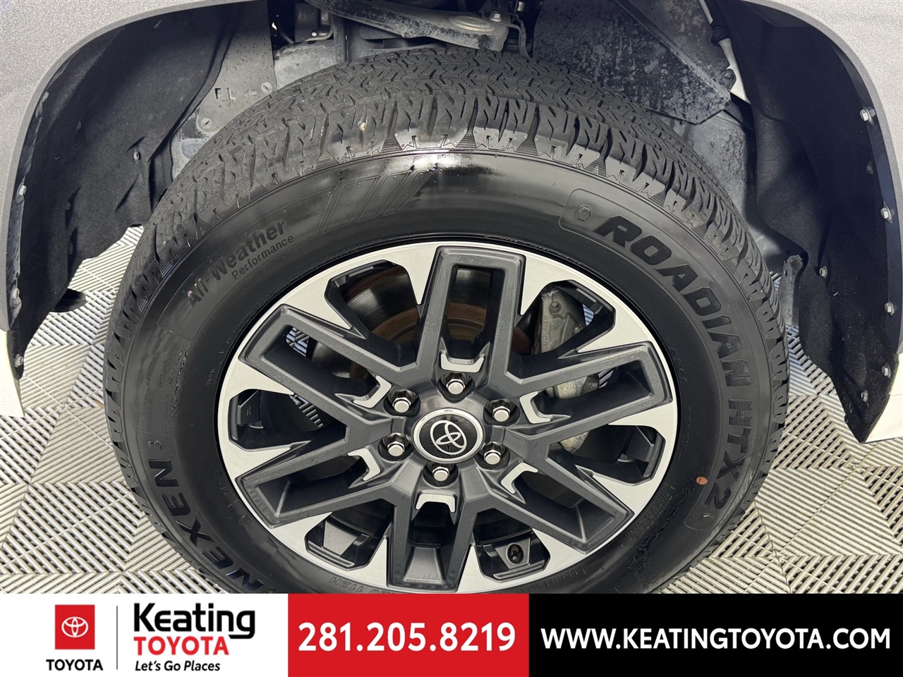 Toyota Tundra Limited CrewMax 4WD Hybrid 2023