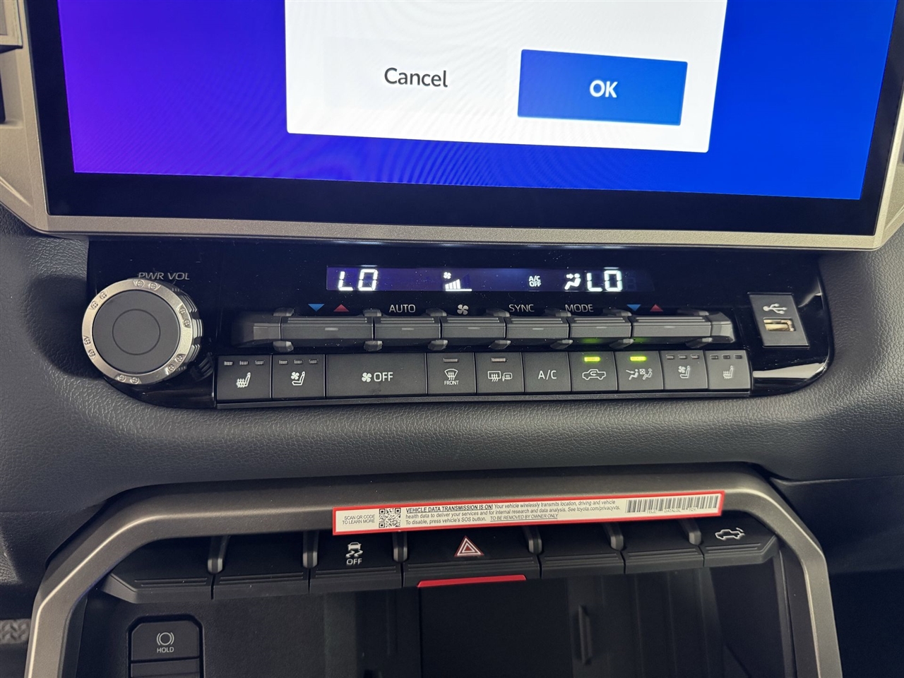 Toyota Tundra Limited CrewMax 4WD 2026