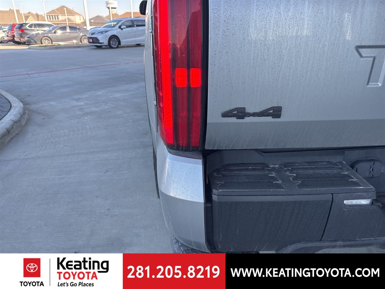 Toyota Tundra SR5 CrewMax 4WD 2024