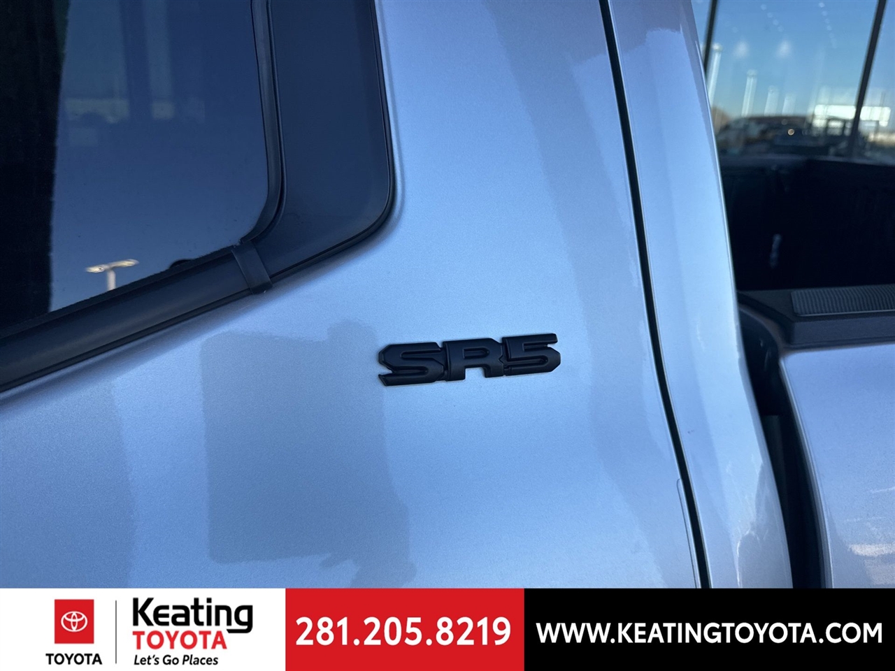 Toyota Tundra SR5 CrewMax 4WD 2024