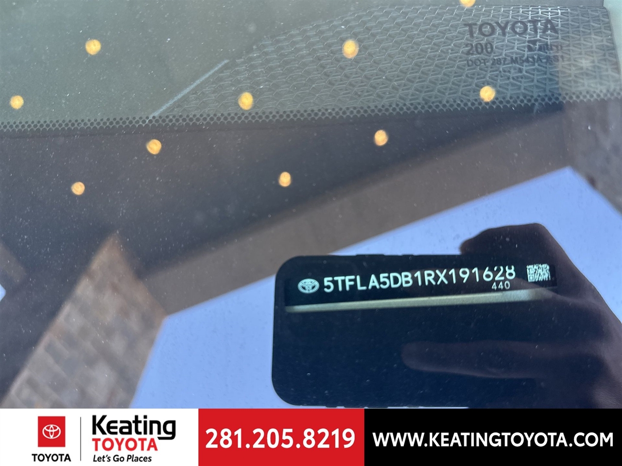 Toyota Tundra SR5 CrewMax 4WD 2024