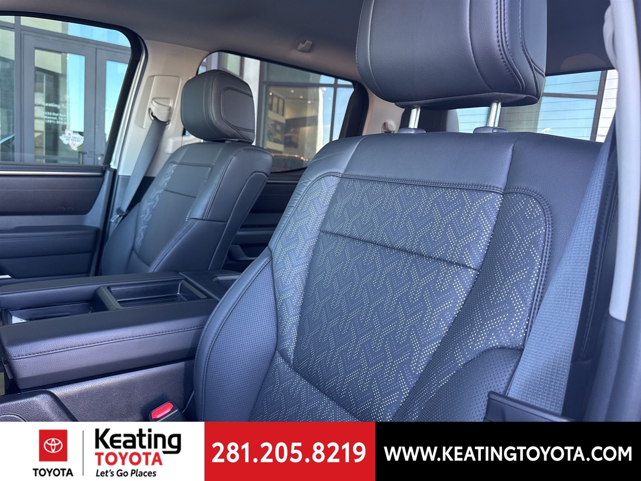 Toyota Tundra SR5 CrewMax 4WD 2024