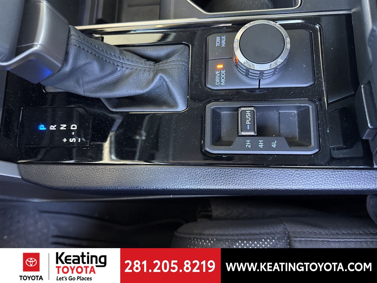 Toyota Tundra SR5 CrewMax 4WD 2024