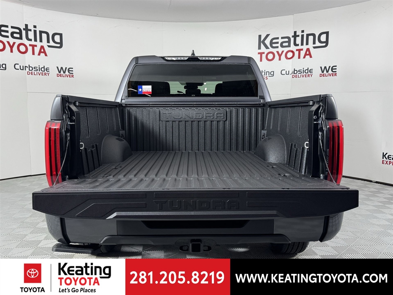 Toyota Tundra SR5 CrewMax 2WD 2026