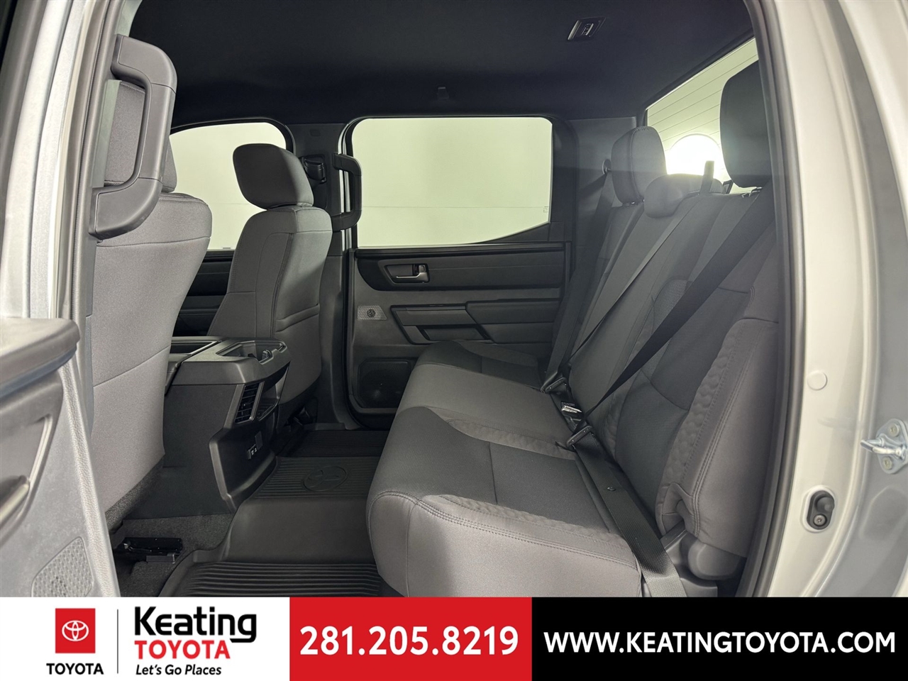 Toyota Tundra SR5 CrewMax 2WD 2026