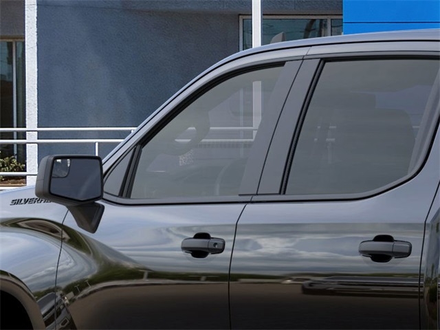 Chevrolet Silverado 1500 Custom Crew Cab 2WD 2026