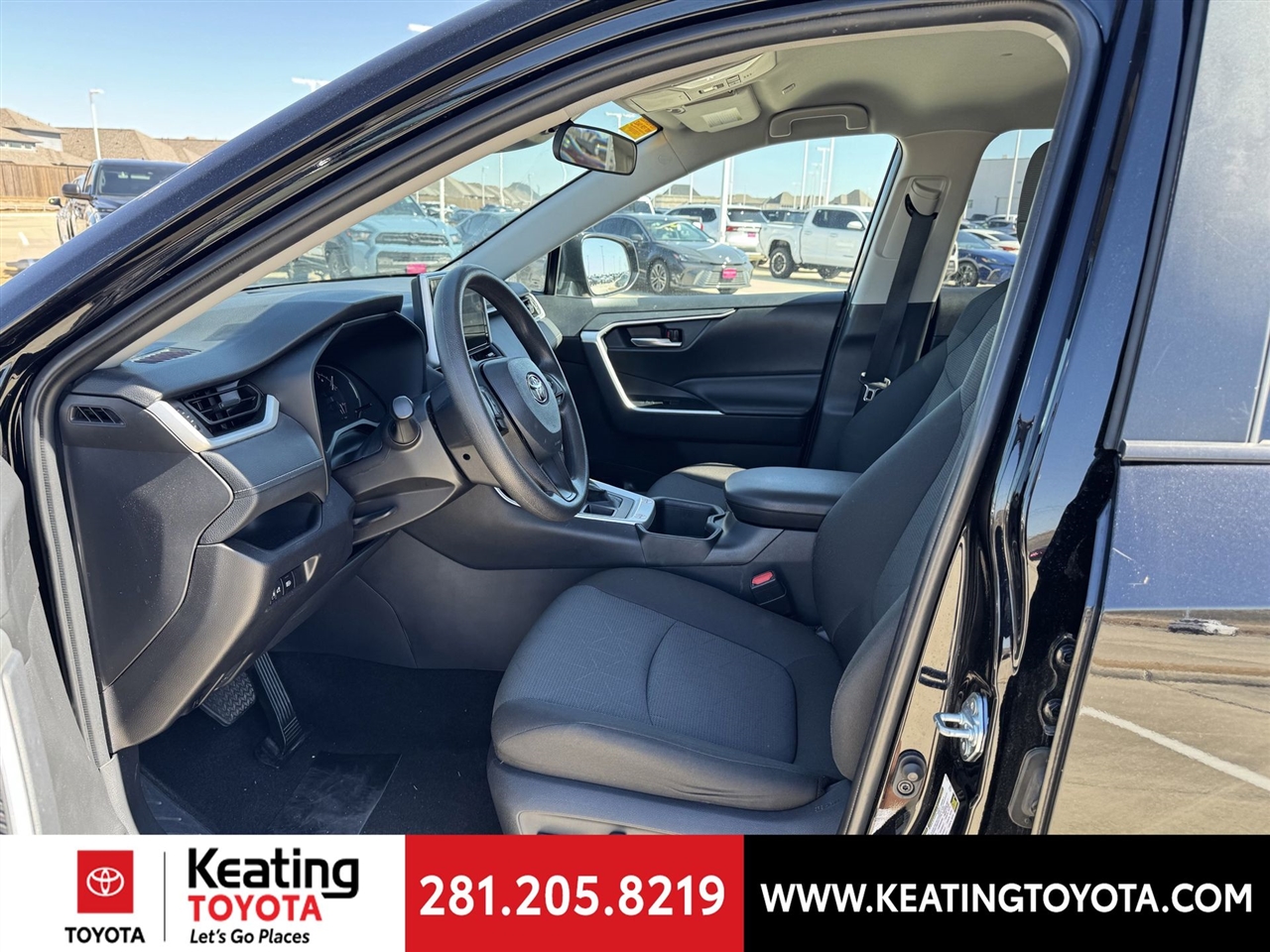 Toyota RAV4 XLE AWD 2025