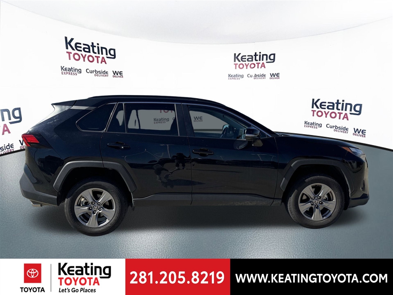 Toyota RAV4 XLE 2024