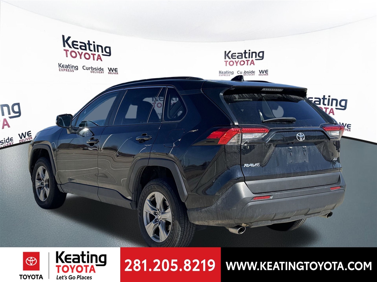 Toyota RAV4 XLE 2024