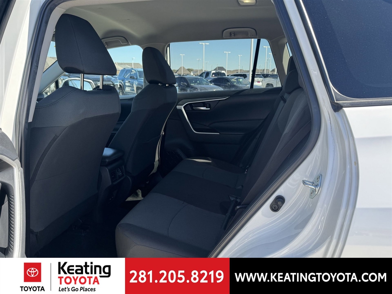 Toyota RAV4 XLE 2023