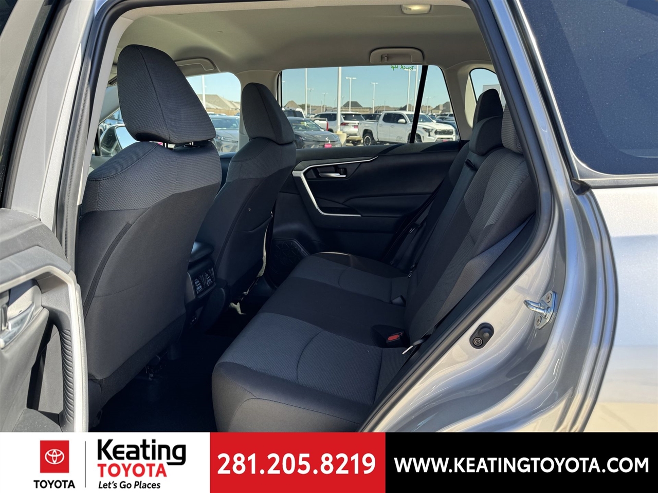 Toyota RAV4 XLE AWD 2025