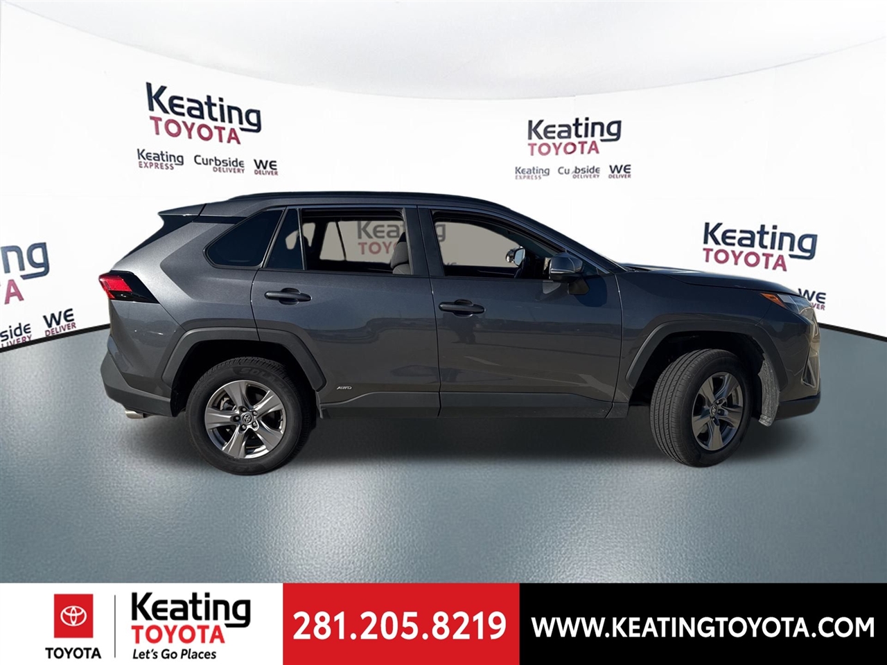 Toyota RAV4 Hybrid XLE 2025