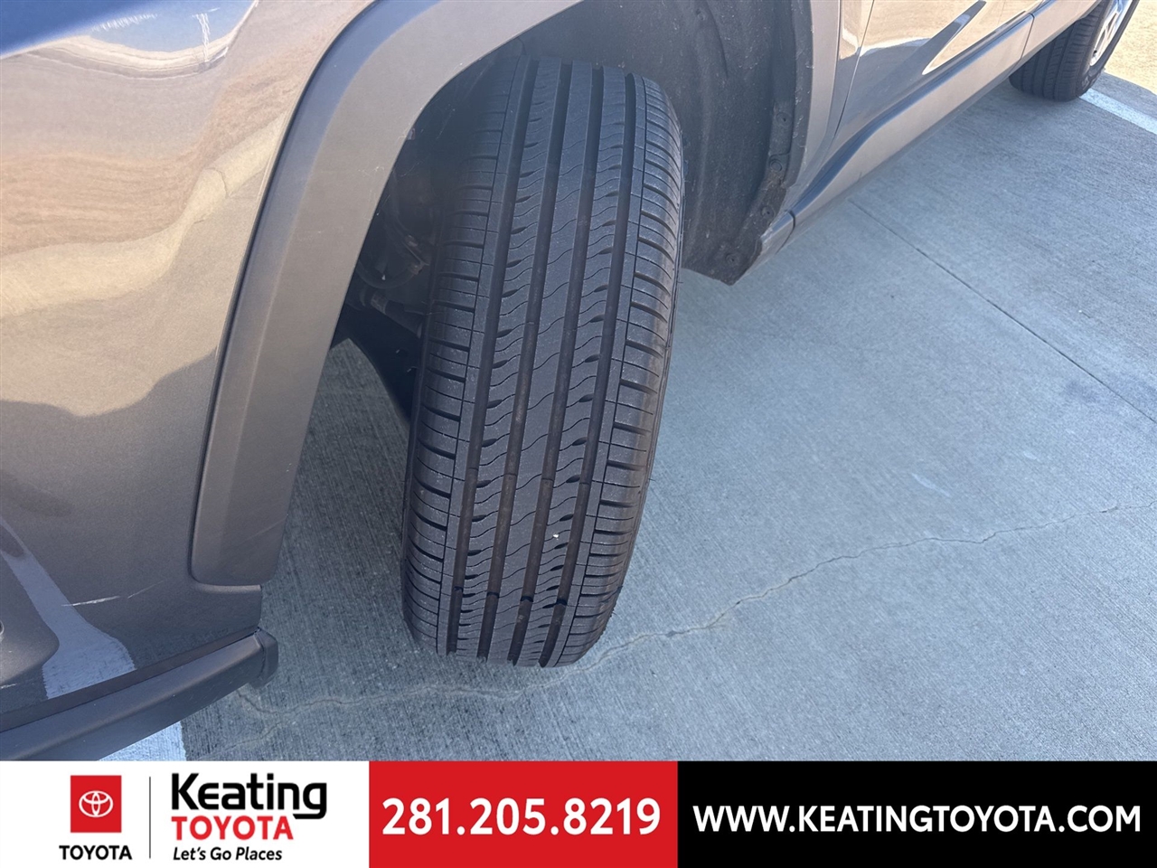 Toyota RAV4 Hybrid XLE 2025