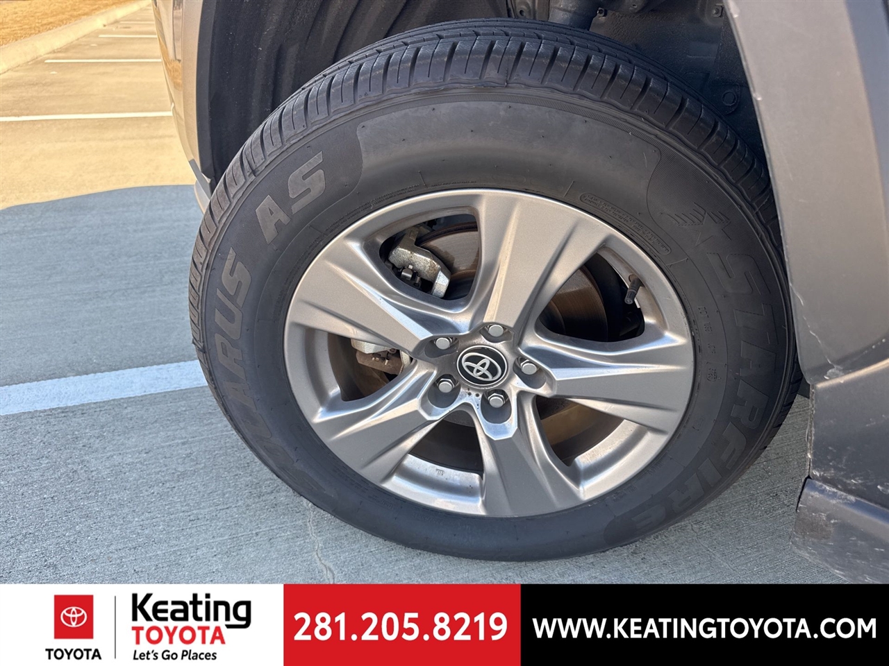 Toyota RAV4 Hybrid XLE 2025