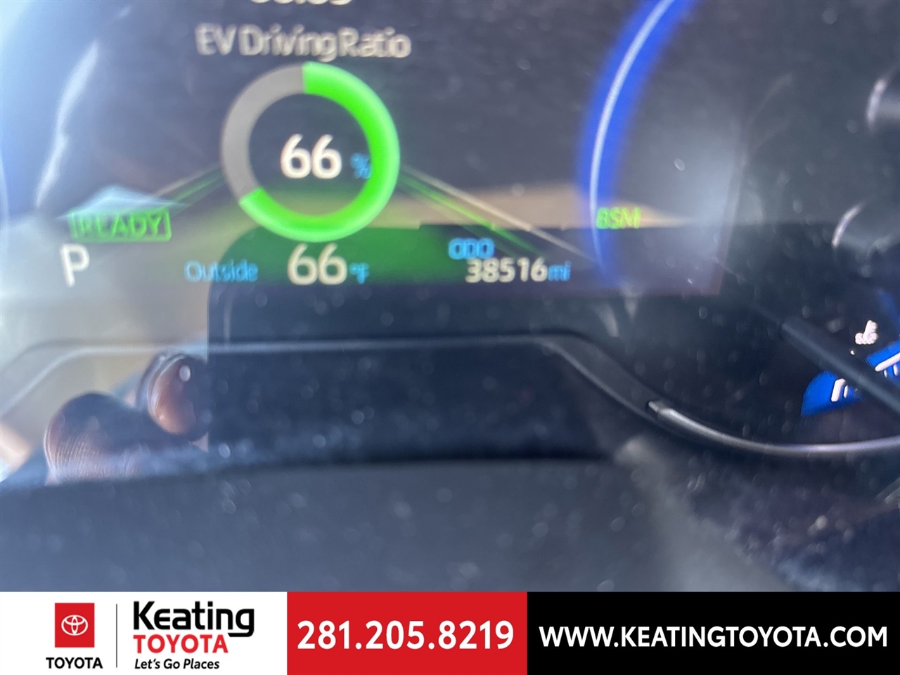 Toyota RAV4 Hybrid XLE 2025