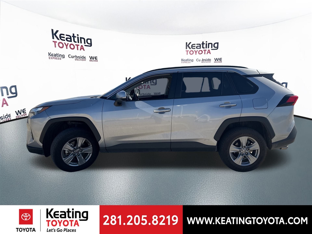 Toyota RAV4 Hybrid XLE 2025