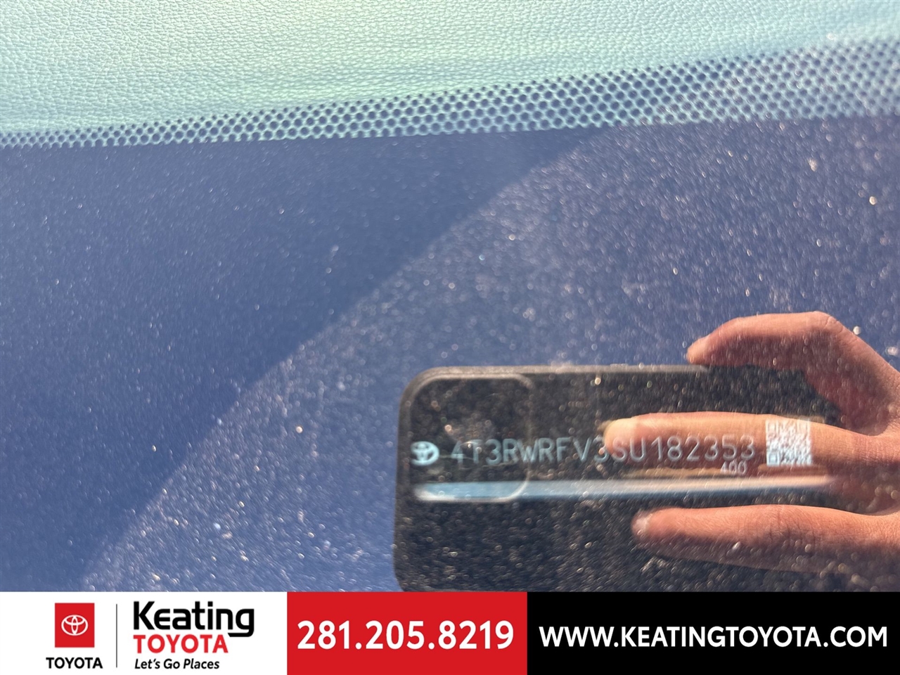 Toyota RAV4 Hybrid XLE 2025