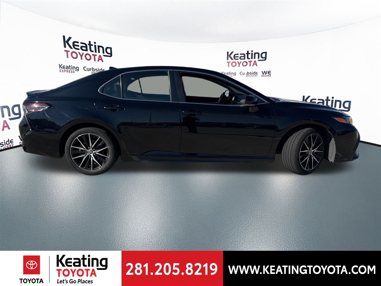 Toyota Camry SE 2024