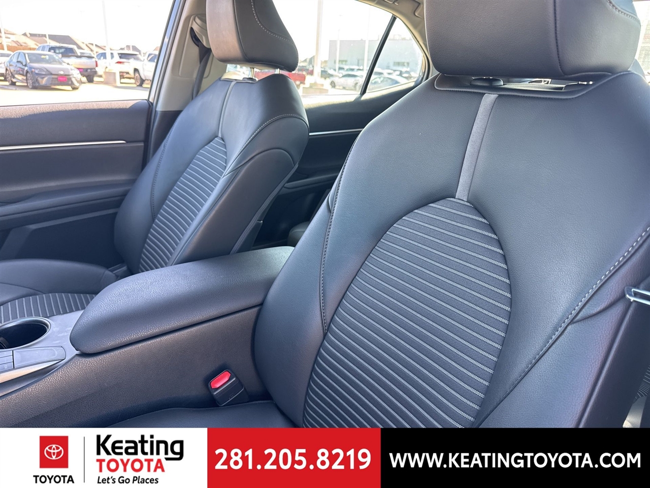 Toyota Camry SE 2024