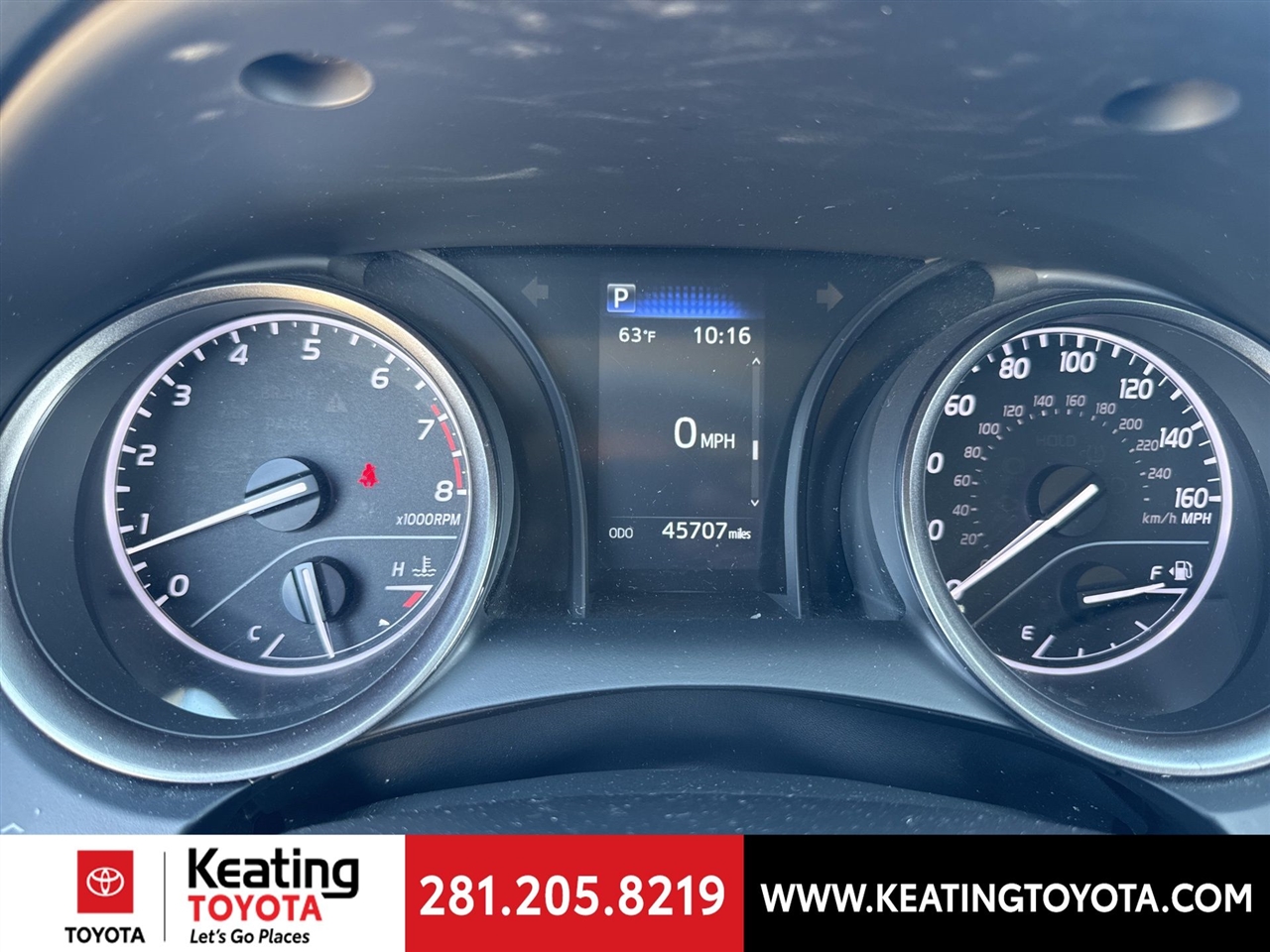 Toyota Camry SE 2024