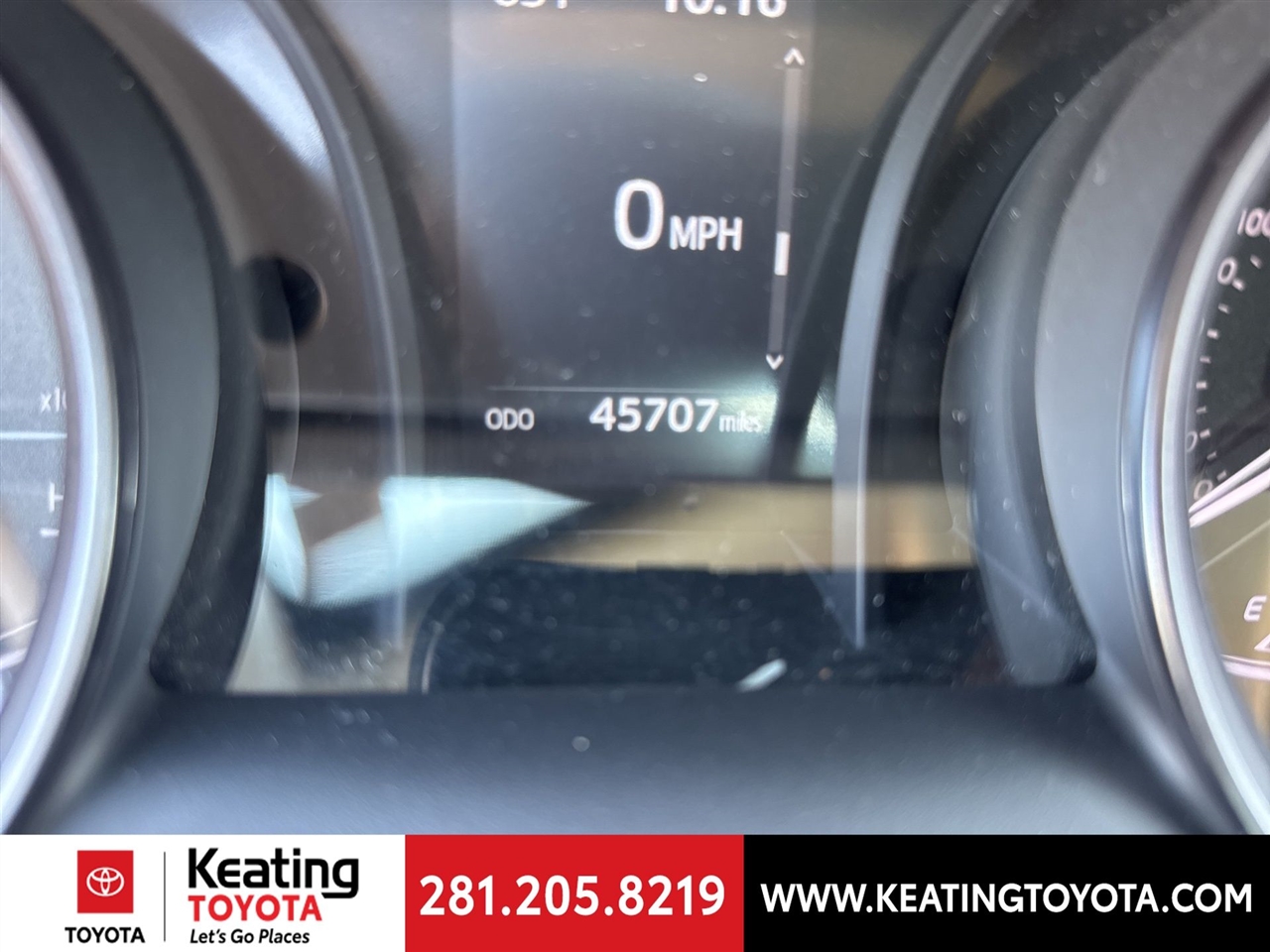 Toyota Camry SE 2024