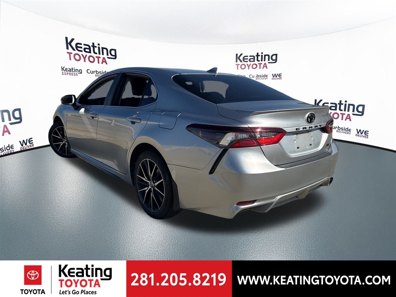 Toyota Camry SE 2024