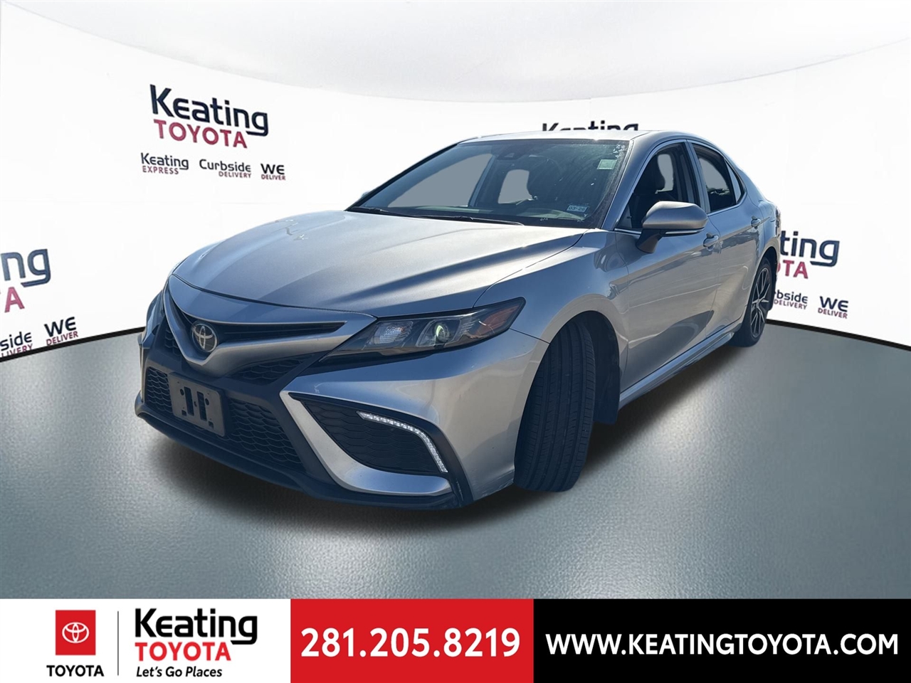 Toyota Camry SE 2024