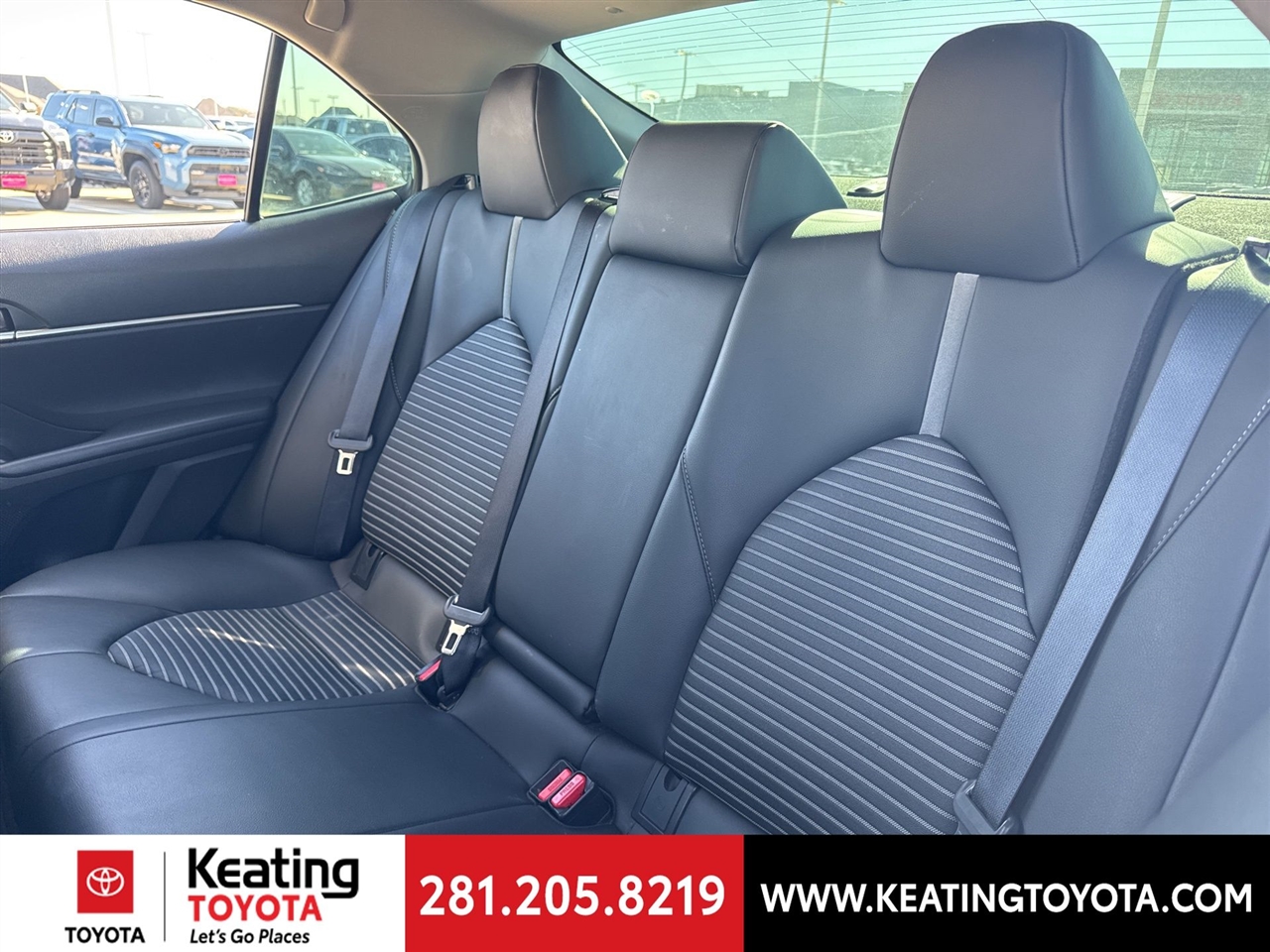 Toyota Camry SE 2024