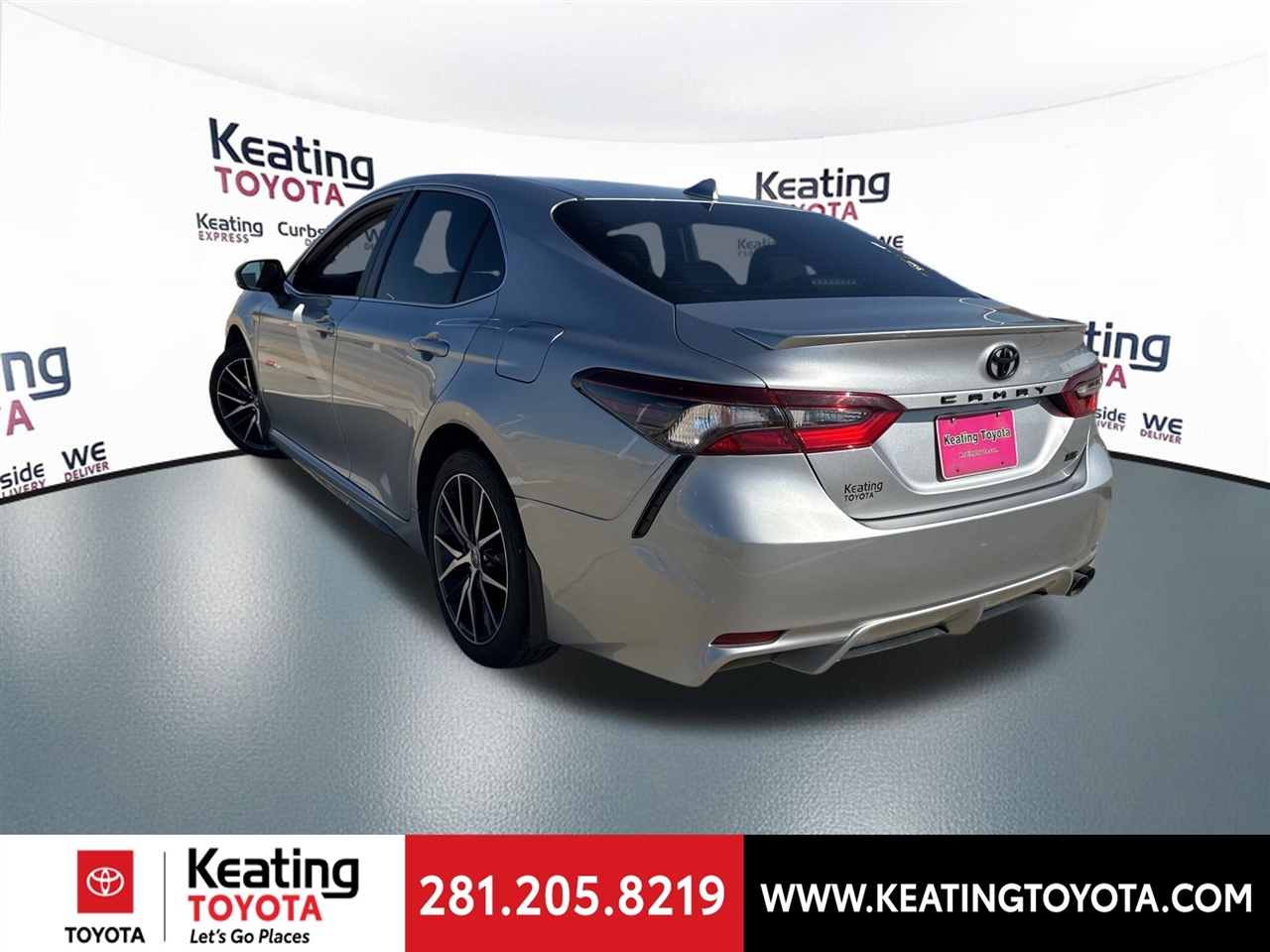 Toyota Camry SE 2024