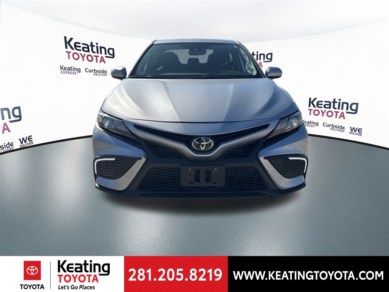 Toyota Camry SE 2024