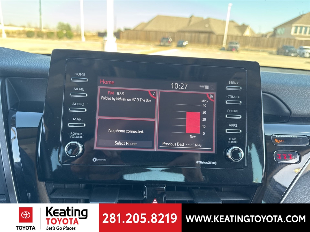 Toyota Camry SE 2024