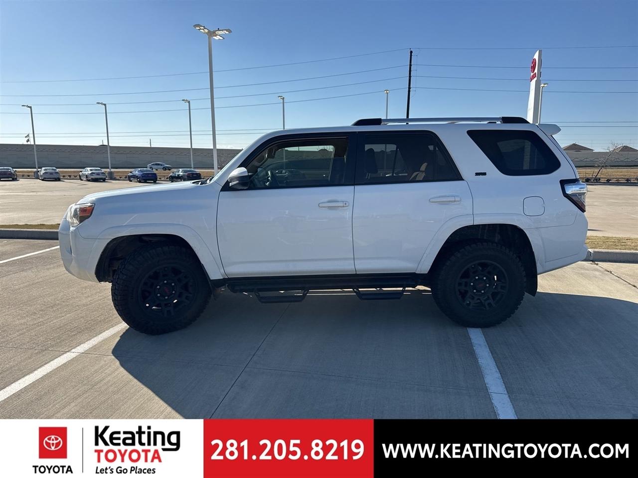 Toyota 4Runner SR5 2023