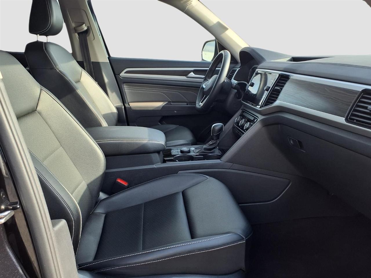 Volkswagen Atlas V6 SE w/Technology 4MOTION 2023