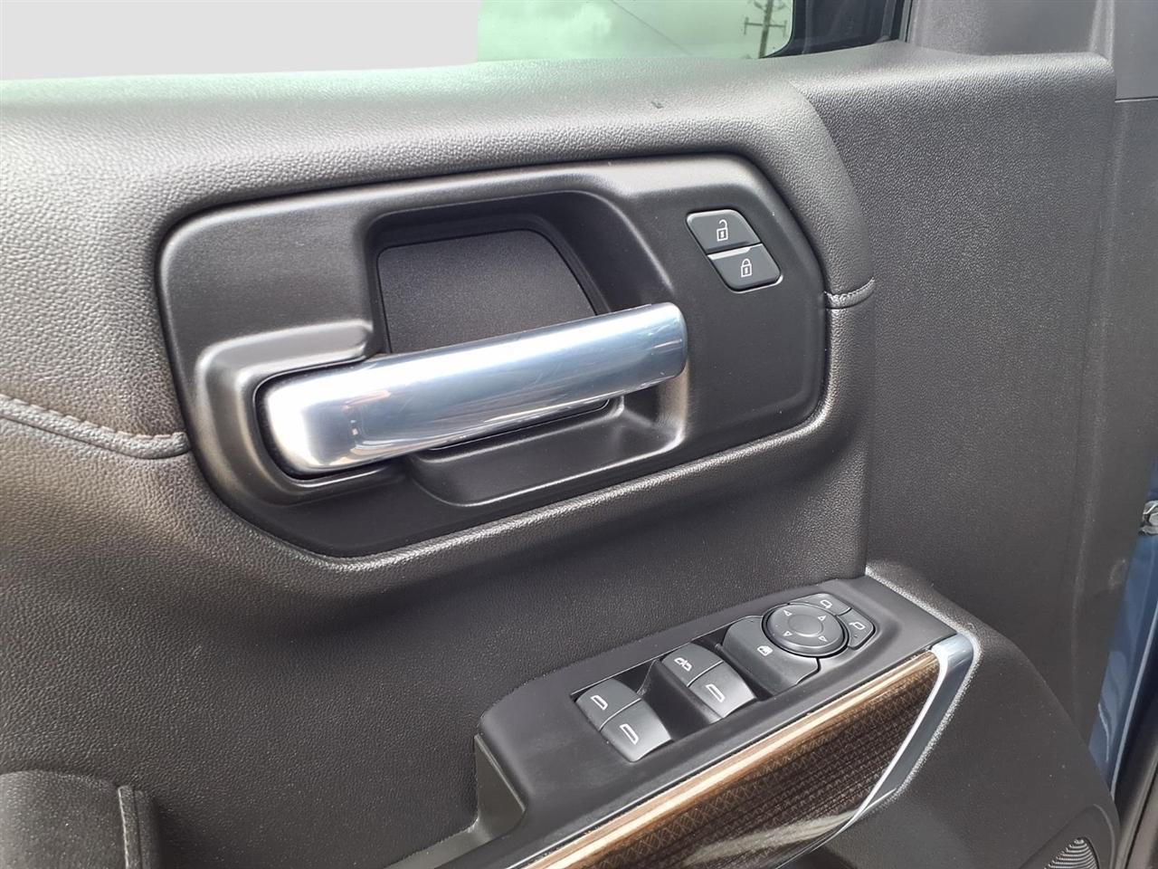 Chevrolet Silverado 1500 RST Crew Cab 2WD 2021