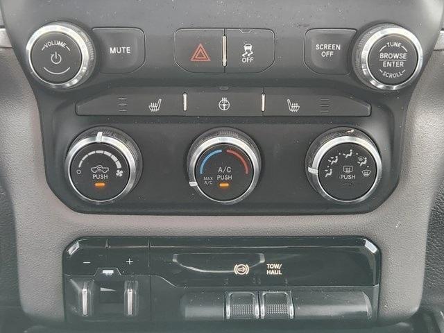 RAM 3500 Big Horn Crew Cab LWB 4WD DRW 2024