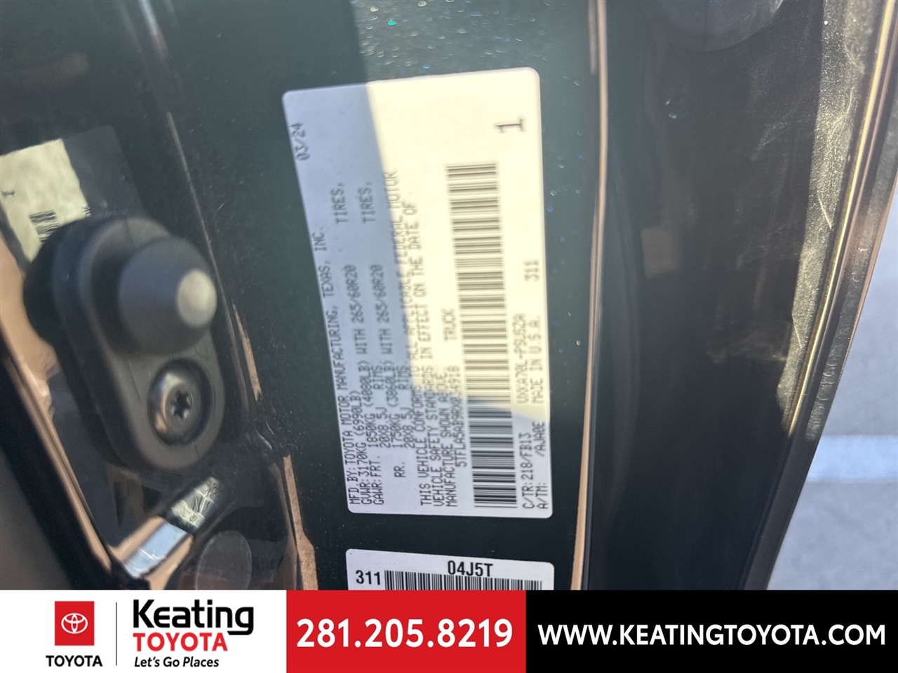 Toyota Tundra SR5 CrewMax 2WD 2024