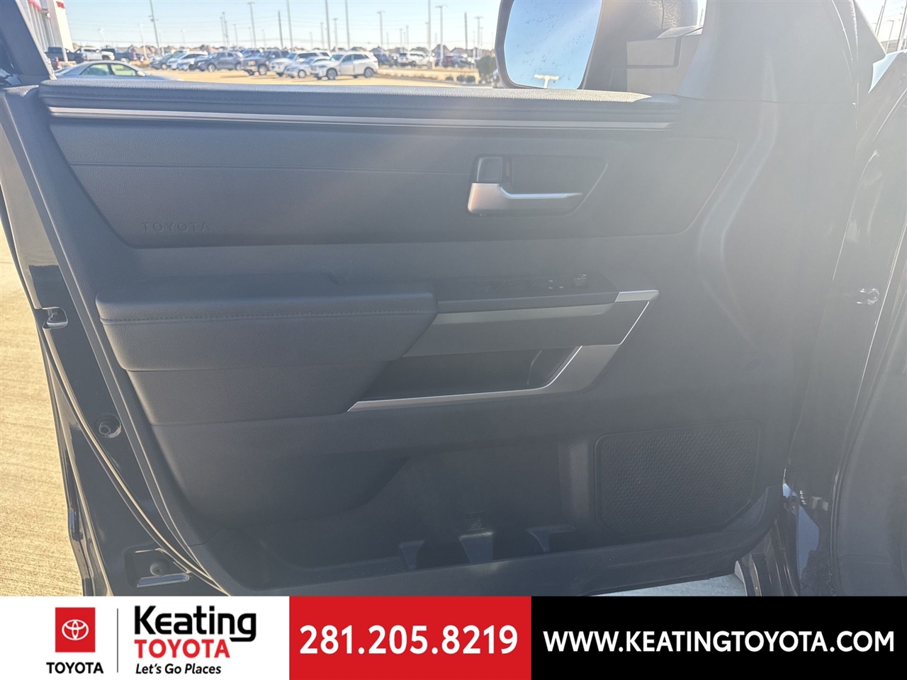 Toyota Tundra SR5 CrewMax 2WD 2024