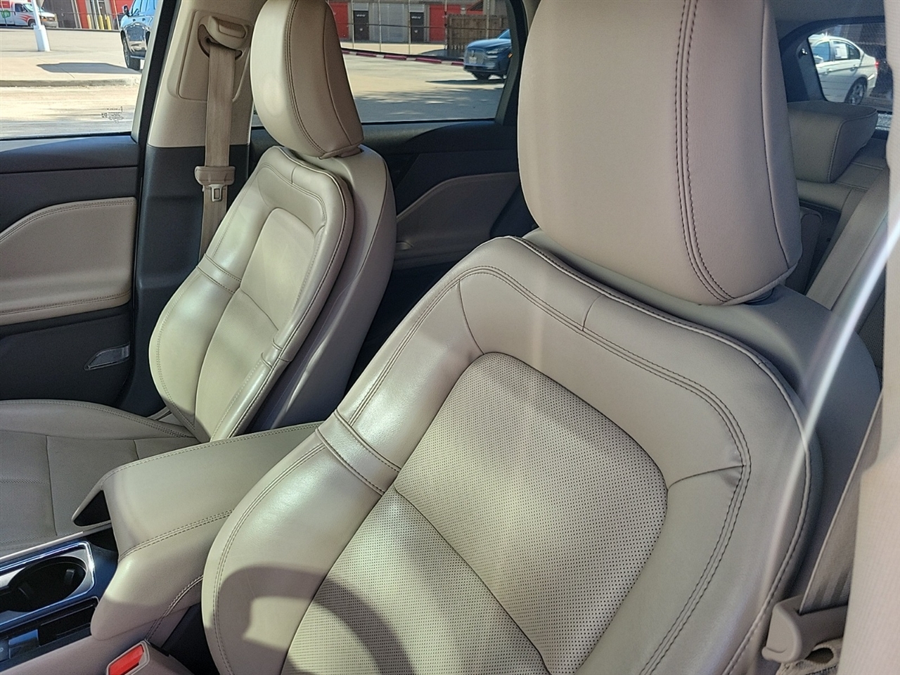 Lincoln Corsair Base 2022