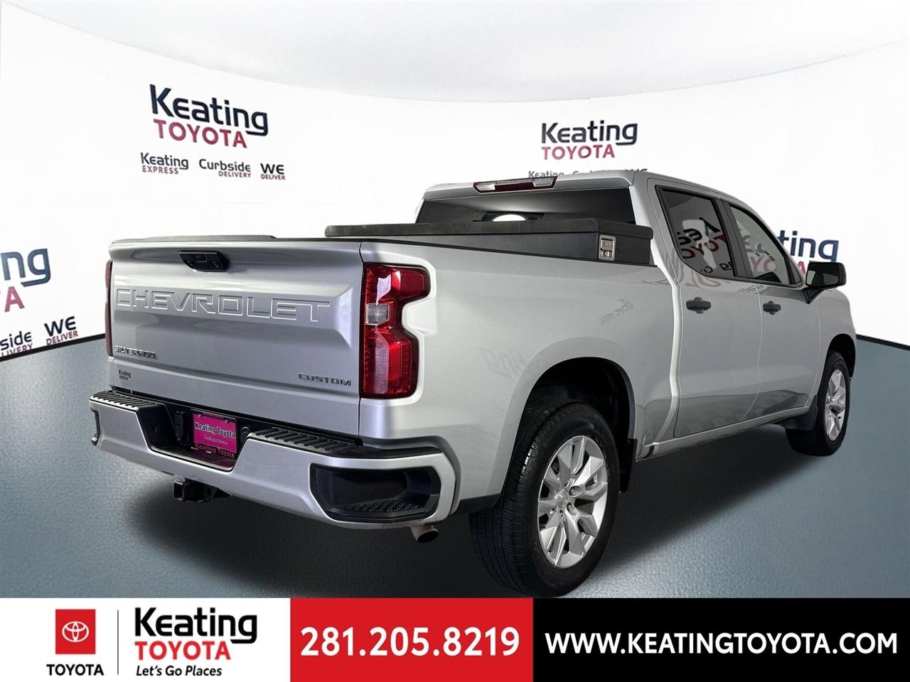 Chevrolet Silverado 1500 Custom Crew Cab 2WD 2022