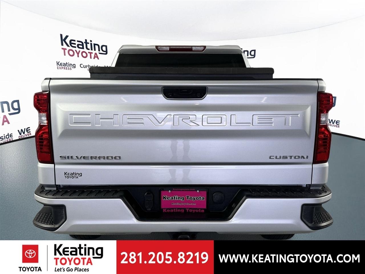 Chevrolet Silverado 1500 Custom Crew Cab 2WD 2022