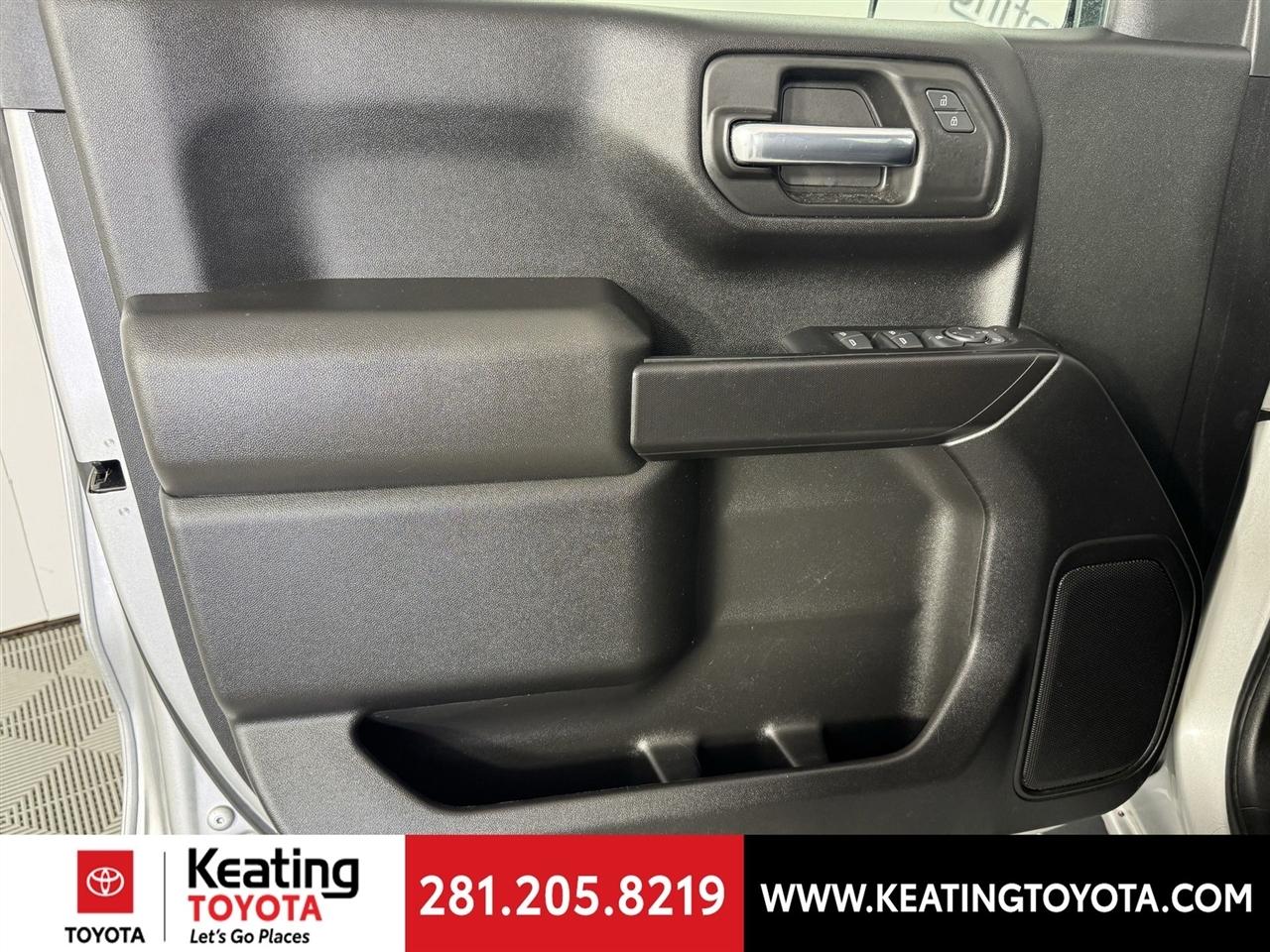 Chevrolet Silverado 1500 Custom Crew Cab 2WD 2022