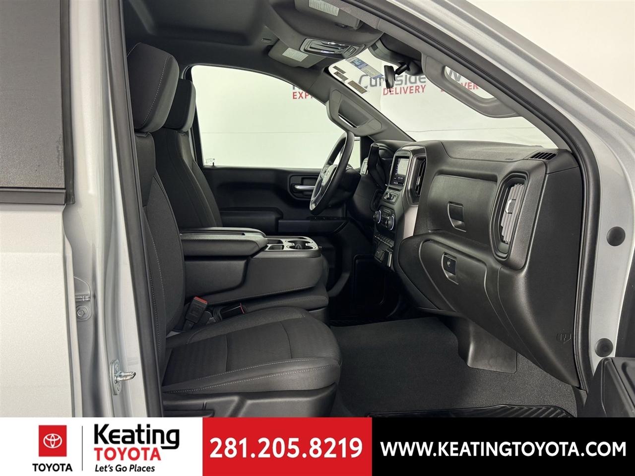 Chevrolet Silverado 1500 Custom Crew Cab 2WD 2022